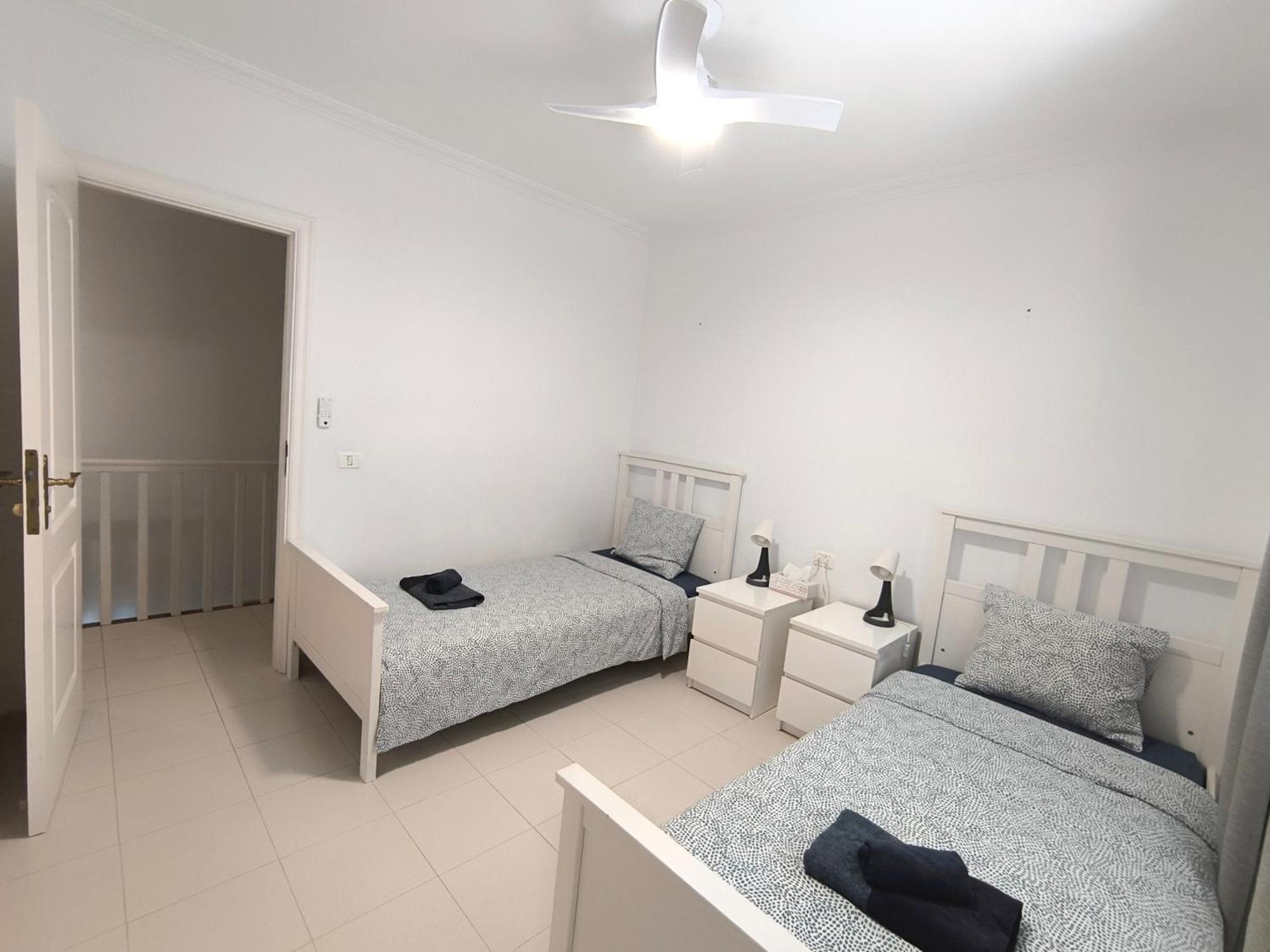 Vil·la Beautiful - 4 Bedrooms, Heated Pool, Fibre Net, 2 Priv Car Park Places, Tv Channels Costa Adeje (Tenerife)