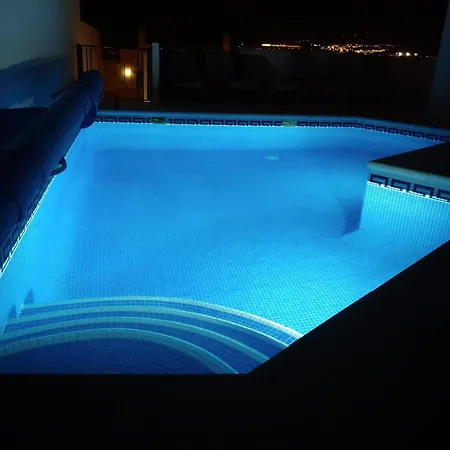 Beautiful Villa - 4 Bedrooms, Heated Pool, Fibre Net, 2 Priv Car Park Places, Tv Channels Costa Adeje  Exterior foto